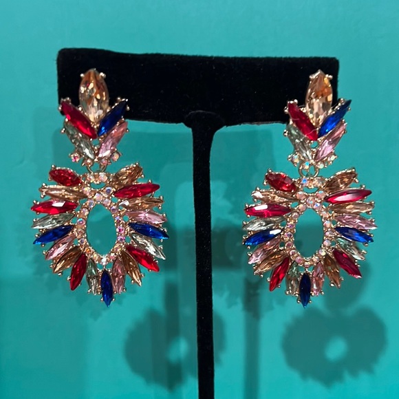 Jewelry - Crystal colored earrings